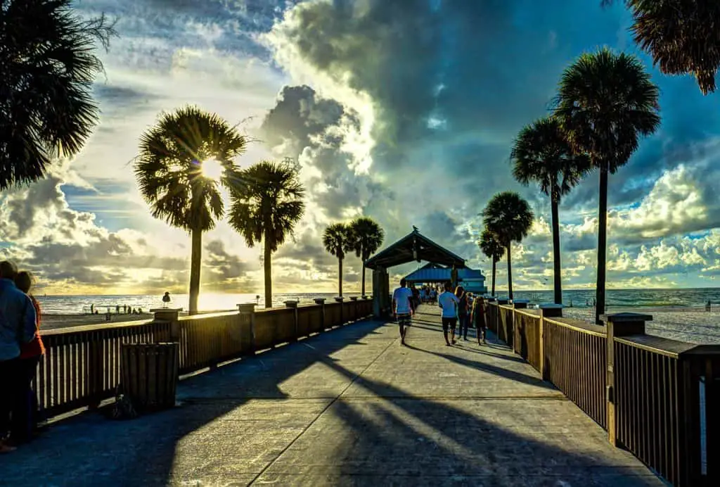 15-Things-About-Tampa-Beaches-That-You-Can't-Learn-From-Picturesque-Books-Clearwater-beach