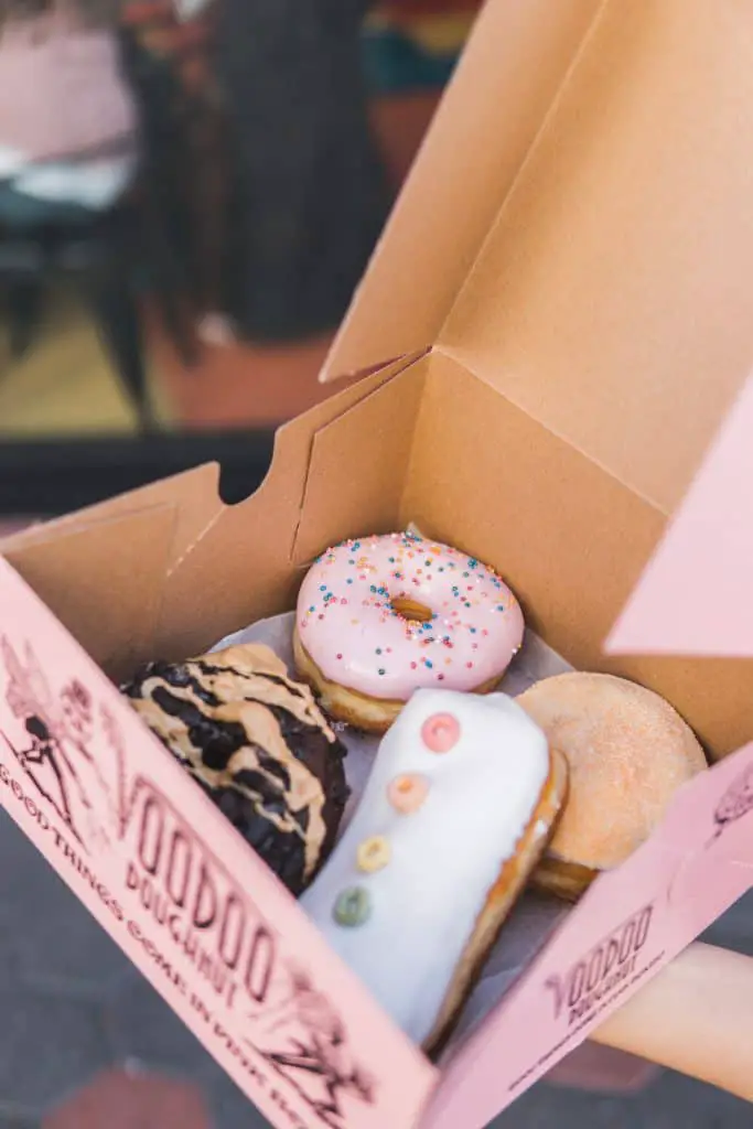 An-Incomplete-List-of-the-Best-Things-to-Do-in-Florida-Voodoo-Doughnut-Orlando