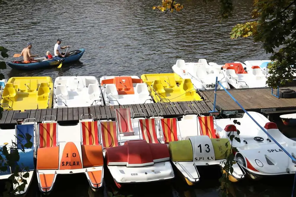 Boat tours at Weeki Wachee Water Park