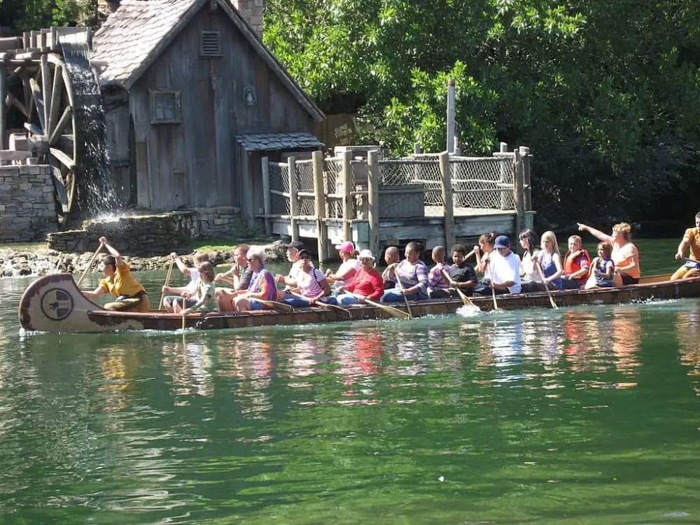 Disney canoe can you rent kayaks